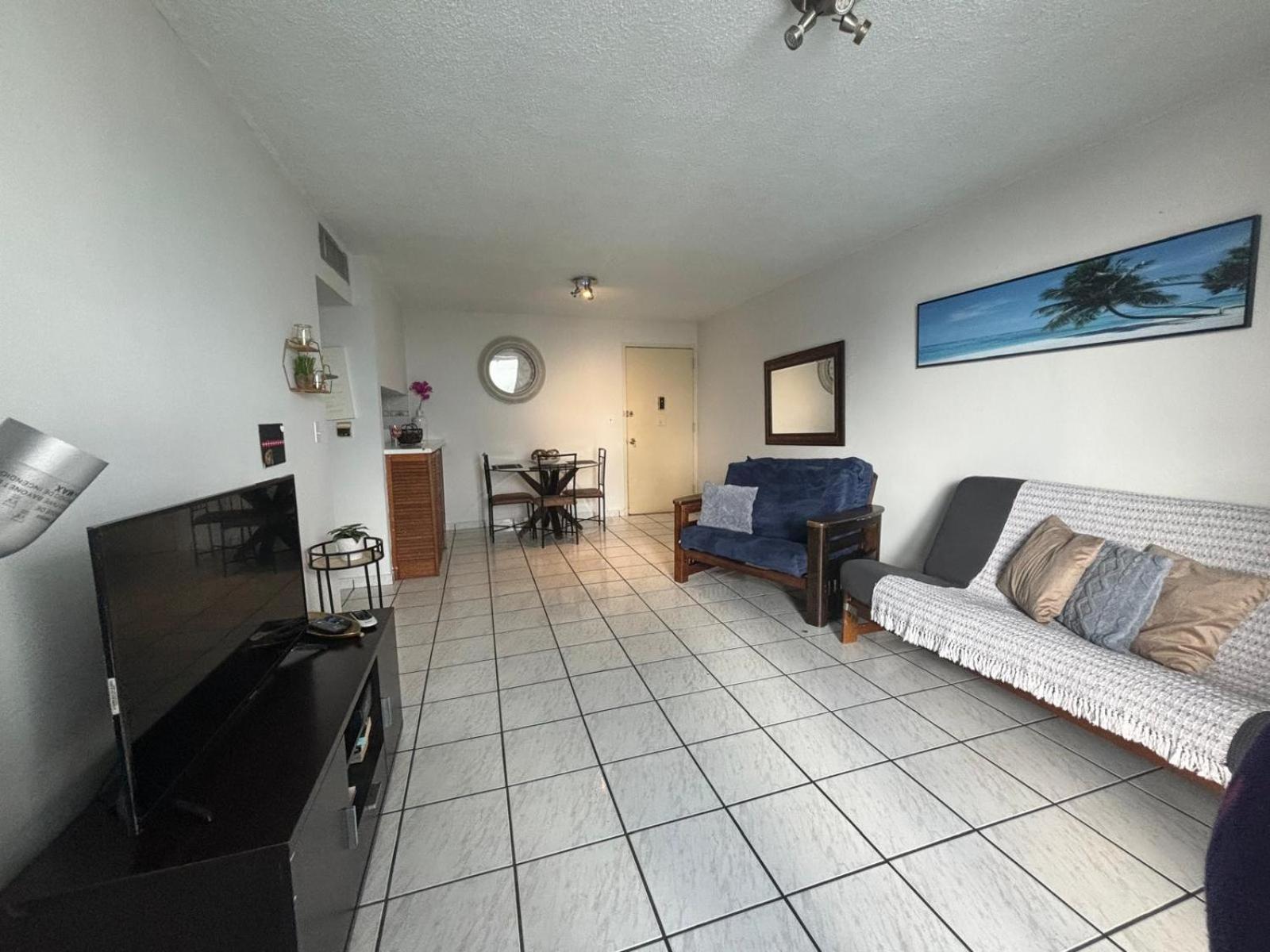 Marbella Apartments San Juan Exterior photo